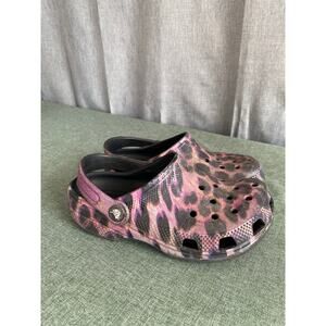 Kids’ Classic Purple Leopard Print Glitter Crocs – Size J2 (Little/Big Kid)